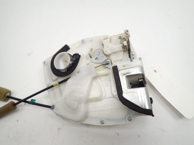 Serrure de porte arrière gauche