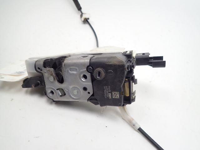 Serrure de porte avant gauche