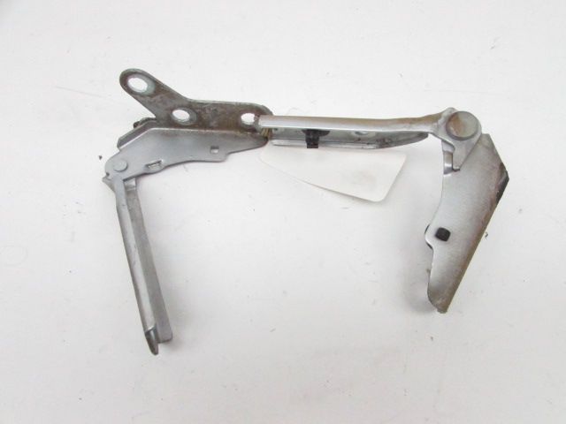 Jeu de charnières de capot