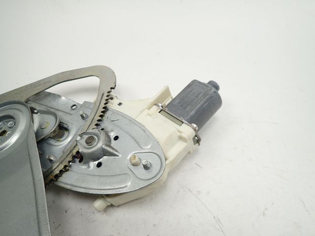 Lève-vitre électrique avant droit