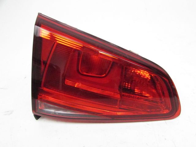 Feu arriere interieur gauche