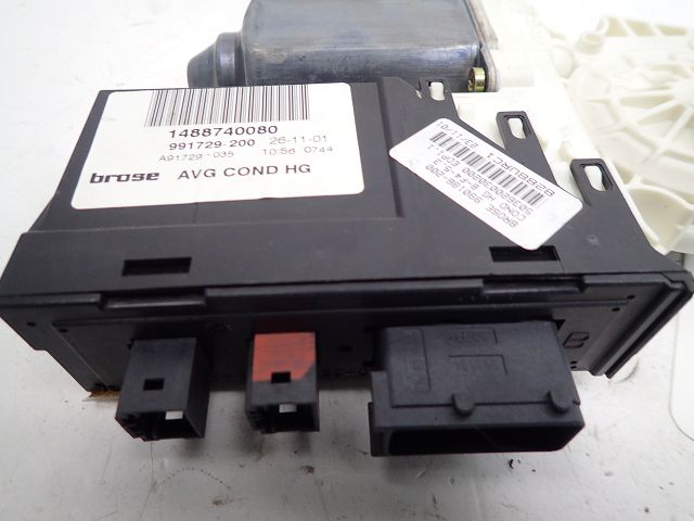 Lève-vitre électrique avant droit