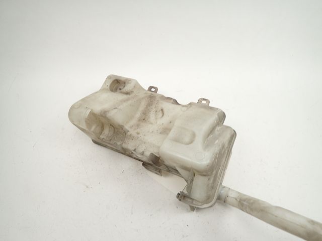 Réservoir de lave glace avant