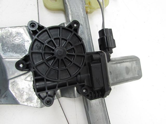 Lève-vitre électrique avant droit