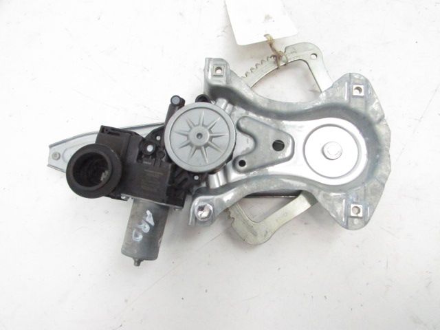 Lève-vitre électrique arrière droit