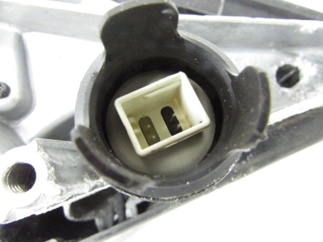 Rétroviseur électrique gauche