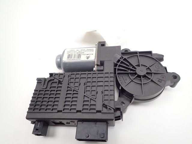 Lève-vitre électrique avant gauche