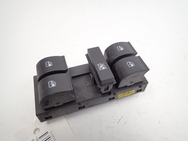 Commande lève-vitre avant gauche