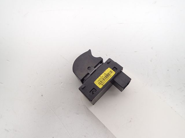 Commande lève-vitre avant droit