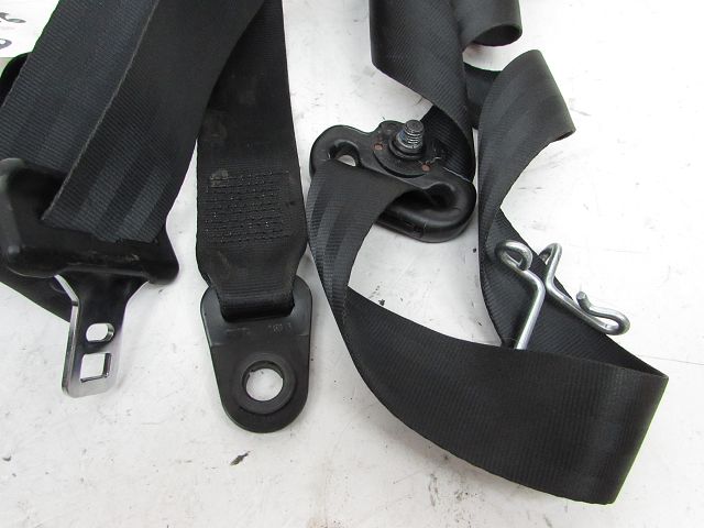 Ceinture avant droite