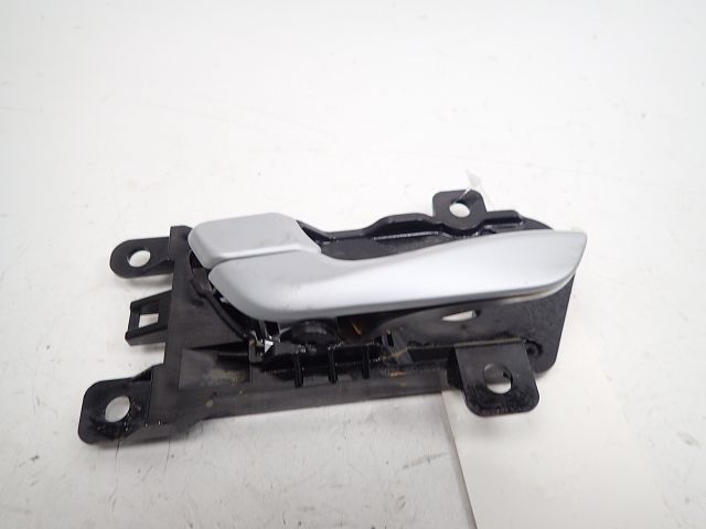 Poignée intérieure porte avant gauche