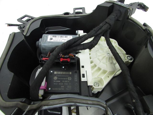 Lève-vitre électrique avant gauche