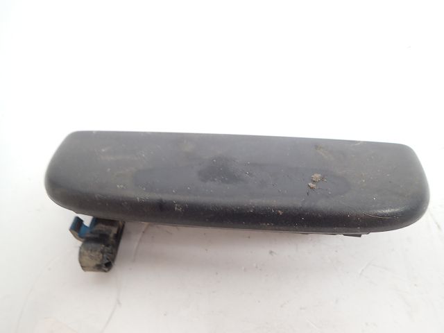 Poignee exterieure avant gauche