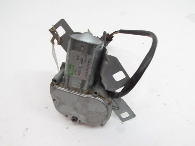 Moteur d'essuie glace arrière
