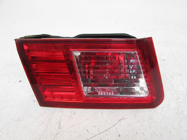 Feu arriere interieur gauche