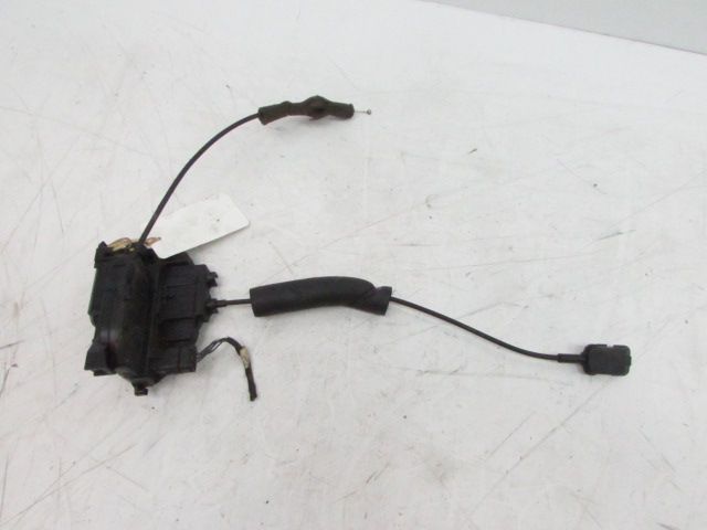 Serrure de porte arrière droite