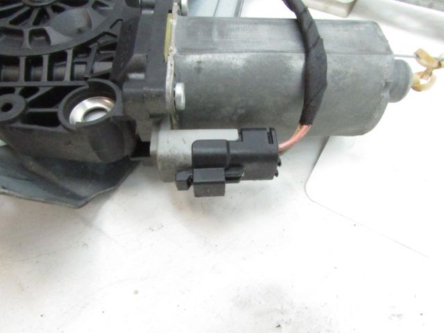 Lève-vitre électrique arrière gauche