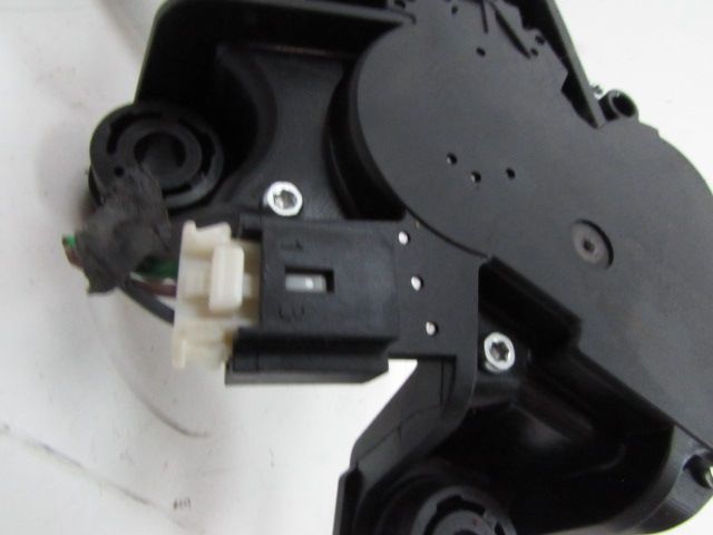 Moteur d'essuie glace arrière