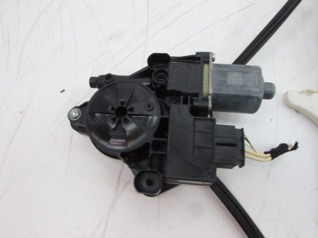 Lève-vitre électrique arrière droit