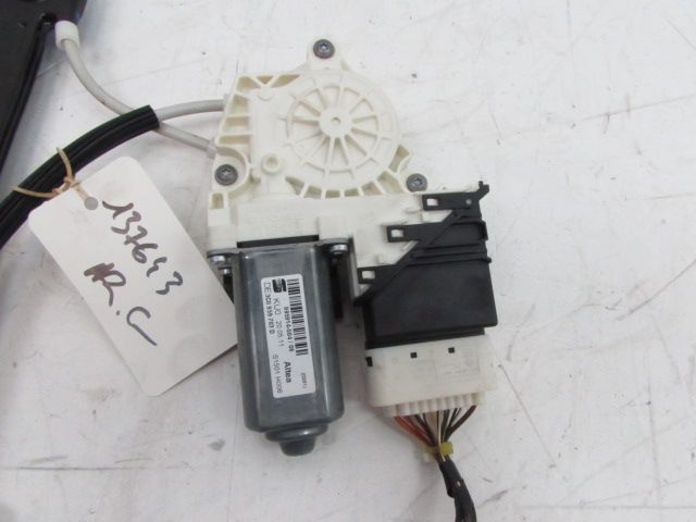 Lève-vitre électrique arrière gauche