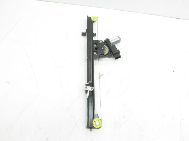 Leve-vitre electrique avant droit