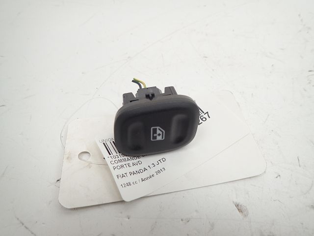 Commande lève-vitre avant droit