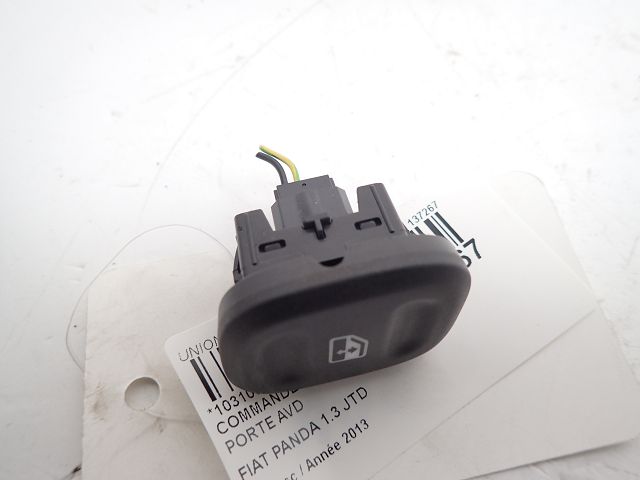 Commande lève-vitre avant droit