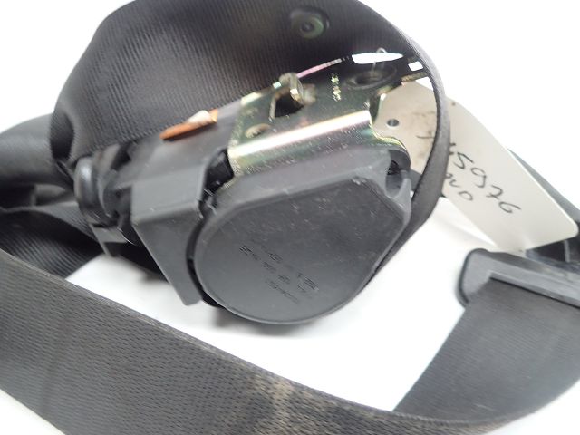 Ceinture avant droite