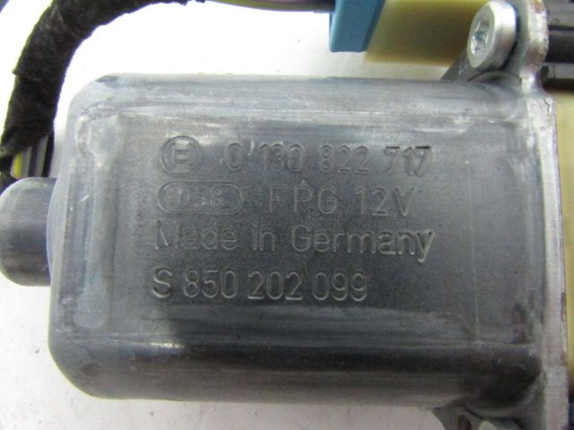 Lève-vitre électrique avant droit