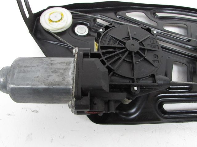 Lève-vitre électrique arrière gauche