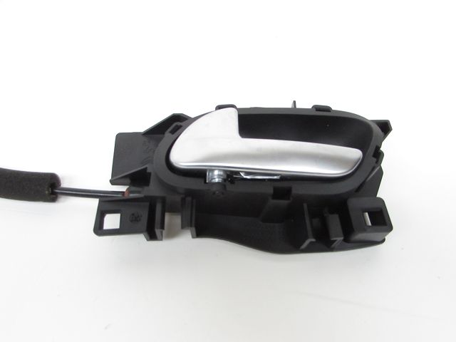 Serrure de porte arrière gauche