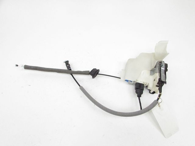 Serrure de porte avant gauche