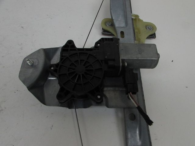 Lève-vitre électrique avant droit