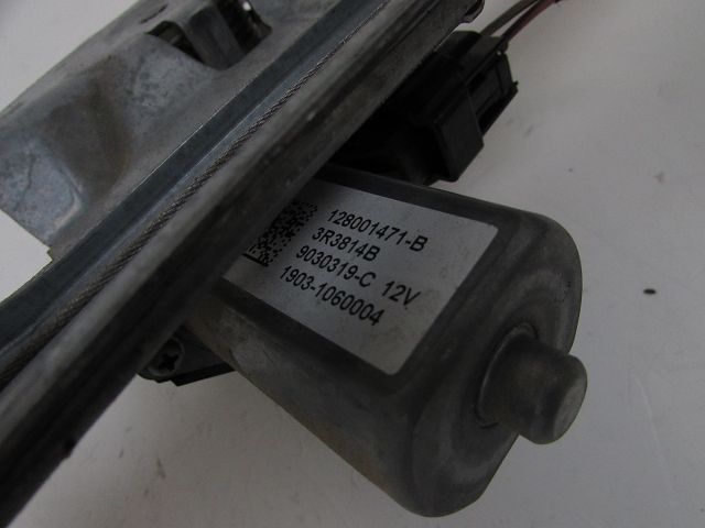 Lève-vitre électrique avant droit