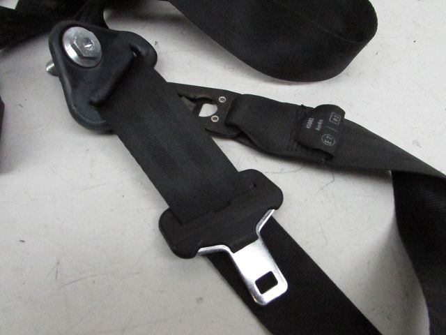 Ceinture arrière gauche