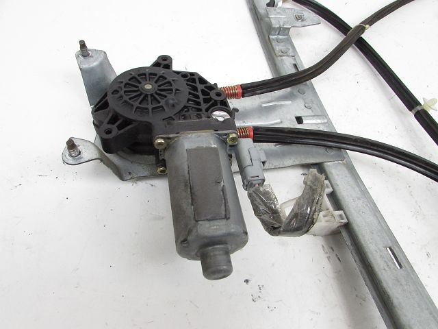 Lève-vitre électrique avant droit