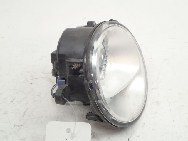 Feu diurne avant droit