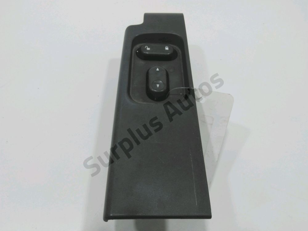 Commande leve-vitre avant droit