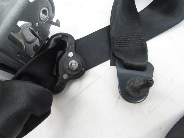 Ceinture arrière droite