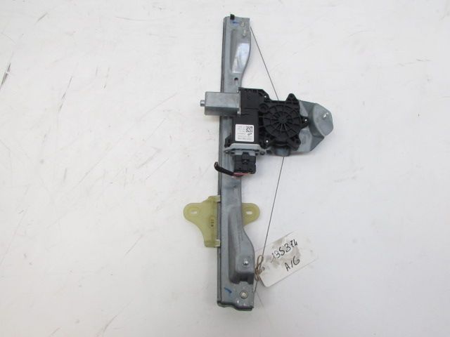 Lève-vitre électrique avant gauche