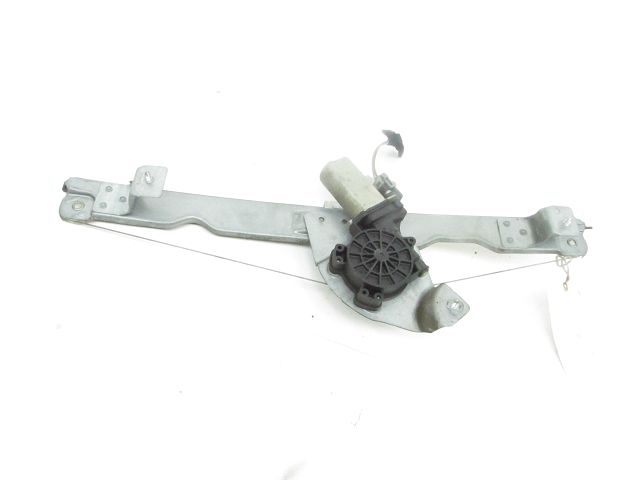 Lève-vitre électrique avant droit