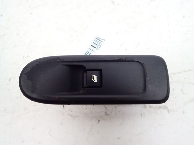 Commande lève-vitre avant droit