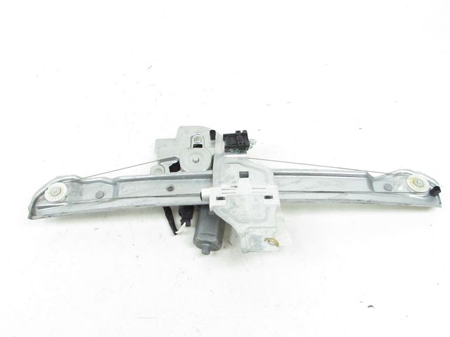 Lève-vitre électrique avant gauche