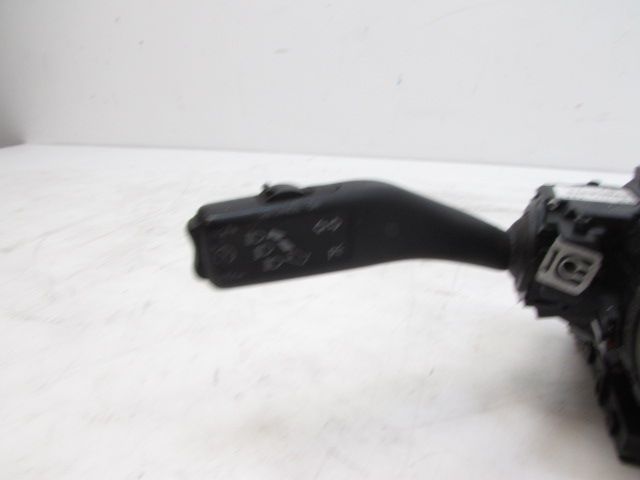 Commande sous-volant