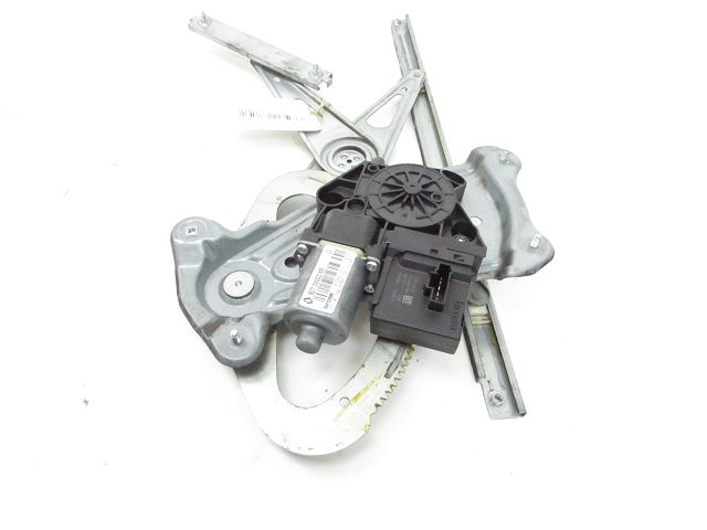 Lève-vitre électrique avant droit