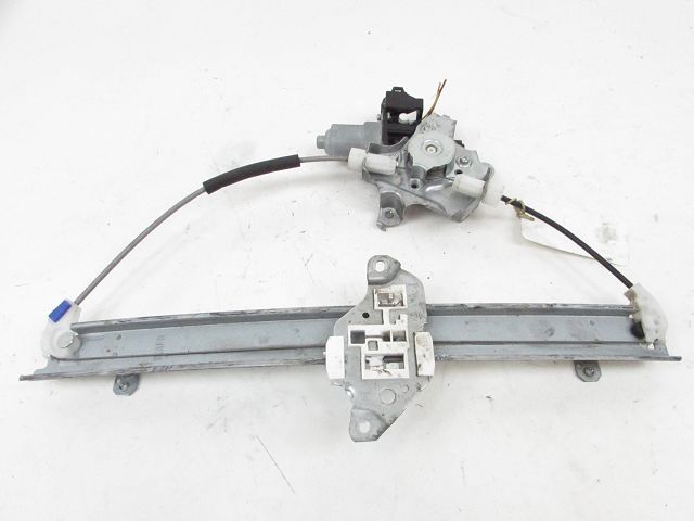 Lève-vitre électrique avant droit