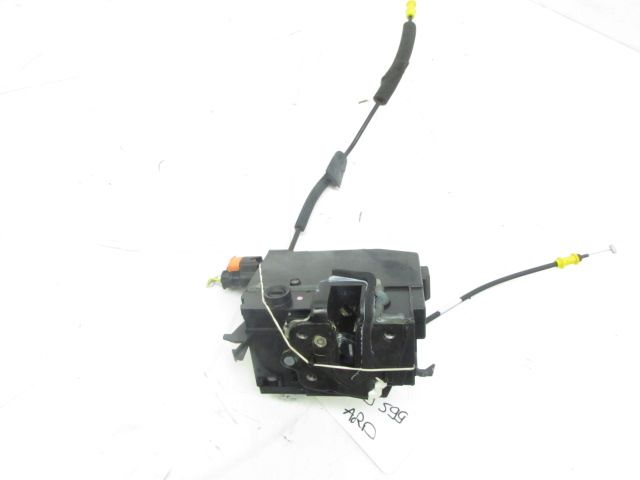 Serrure de porte arrière droite