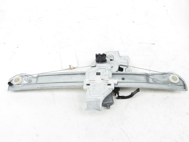 Lève-vitre électrique avant droit