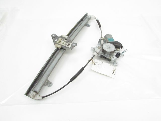 Lève-vitre électrique avant droit
