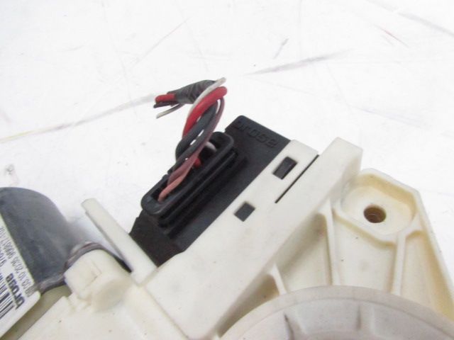 Lève-vitre électrique arrière gauche